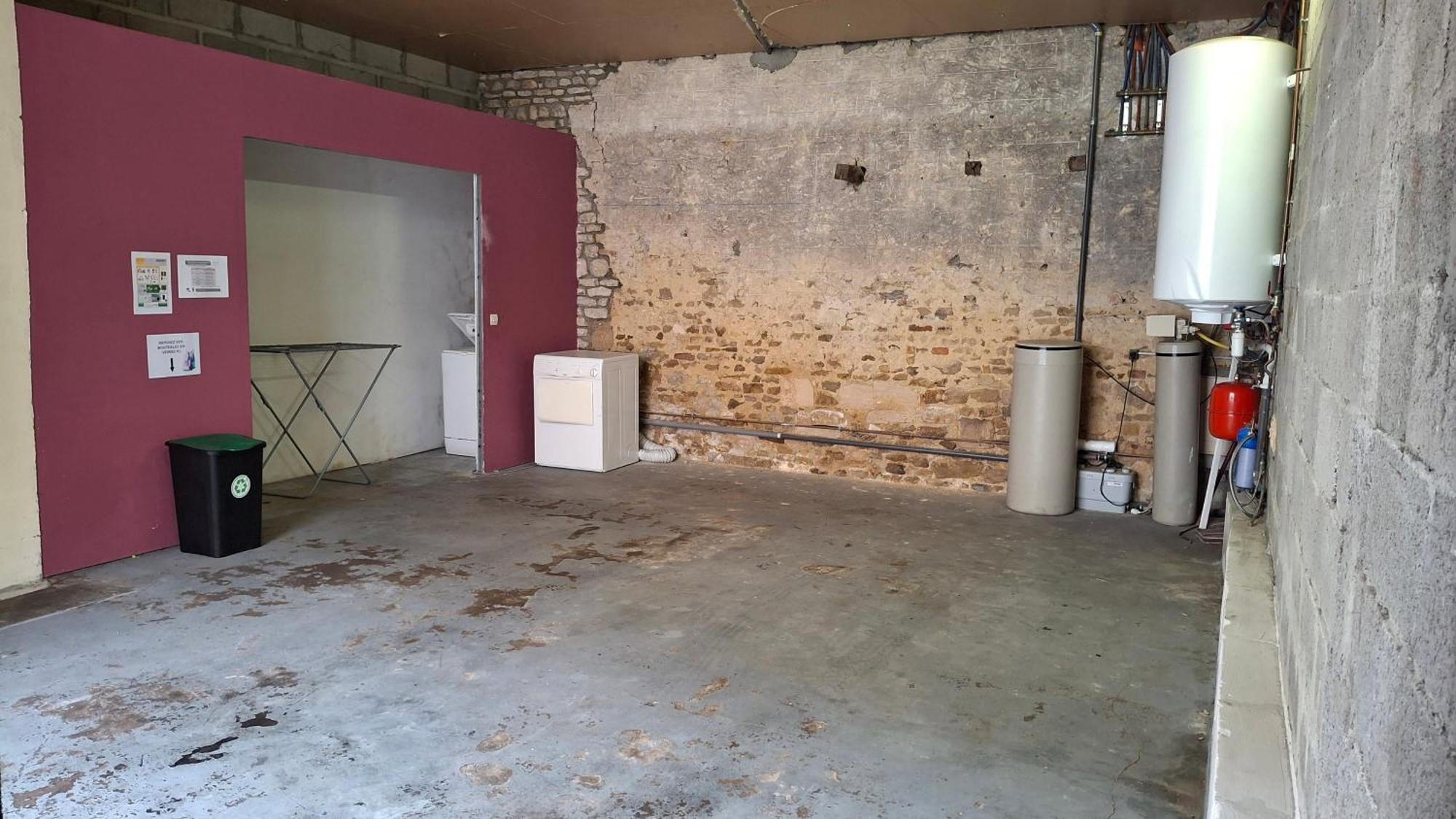 Gite A Sees Avec Garage Prive En Centre Ville Bagian luar foto